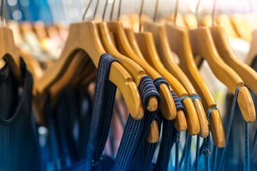 Аутлеты и распродажи: как не купить лишнего