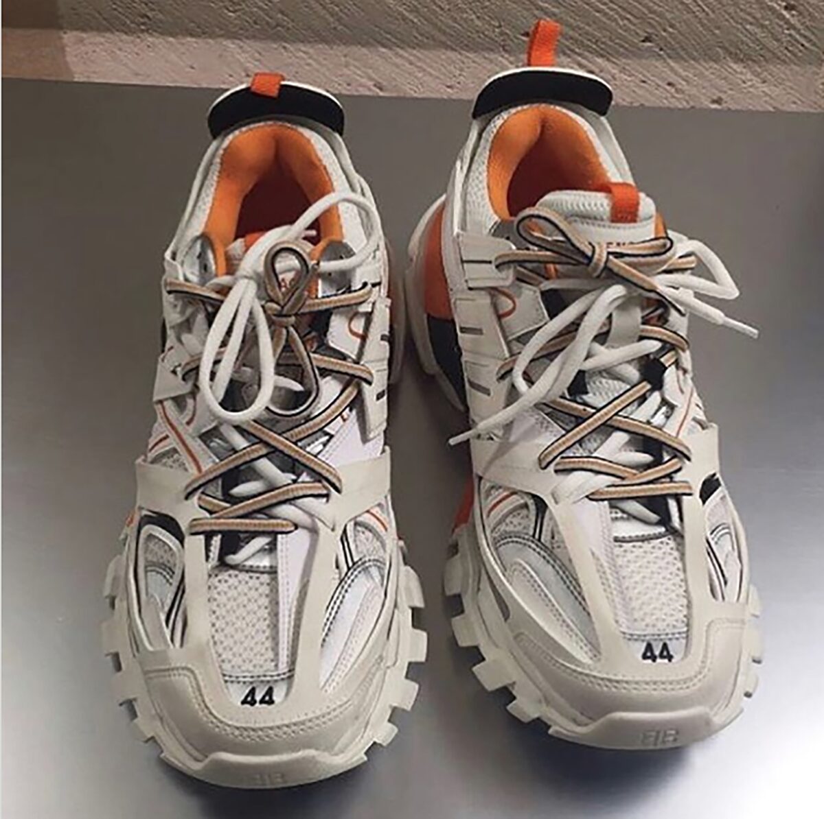 Новые кроссовки от Balenciaga
